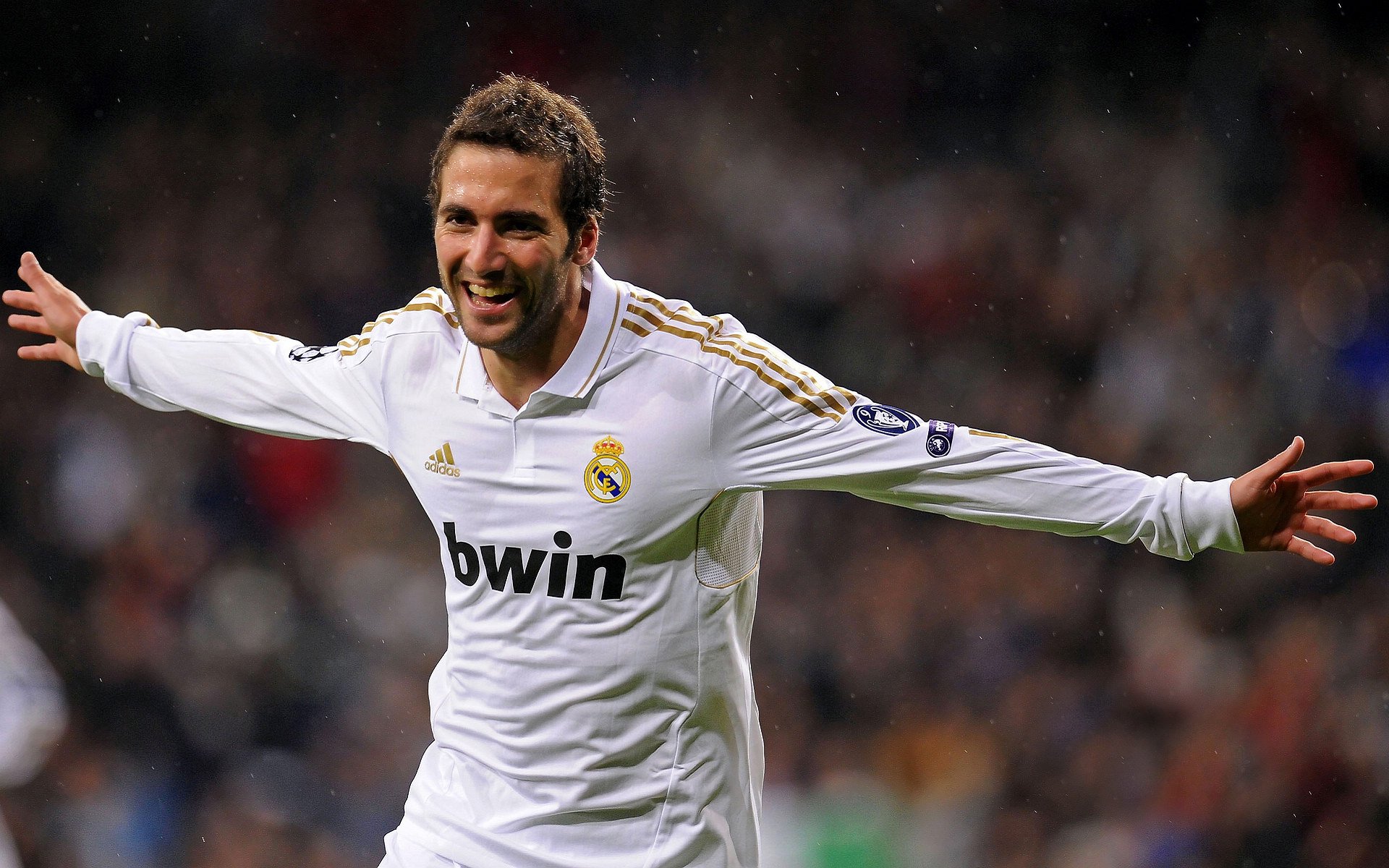 台球运动员跨界合作,推出联名款配件,台球签约球员